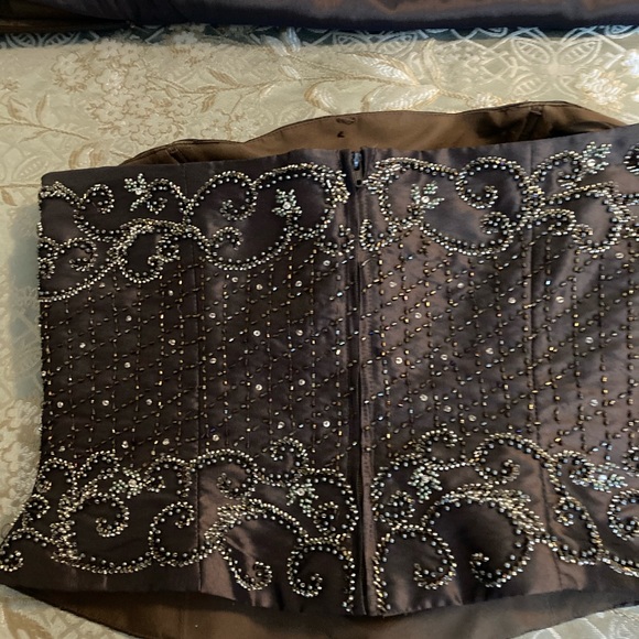 Two Piece Gown - Picture 4 of 4